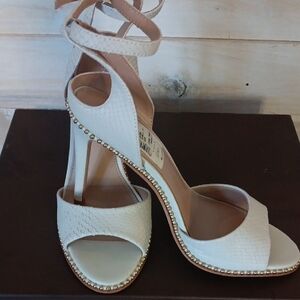 BCBG Cream Heels with Gold Accents